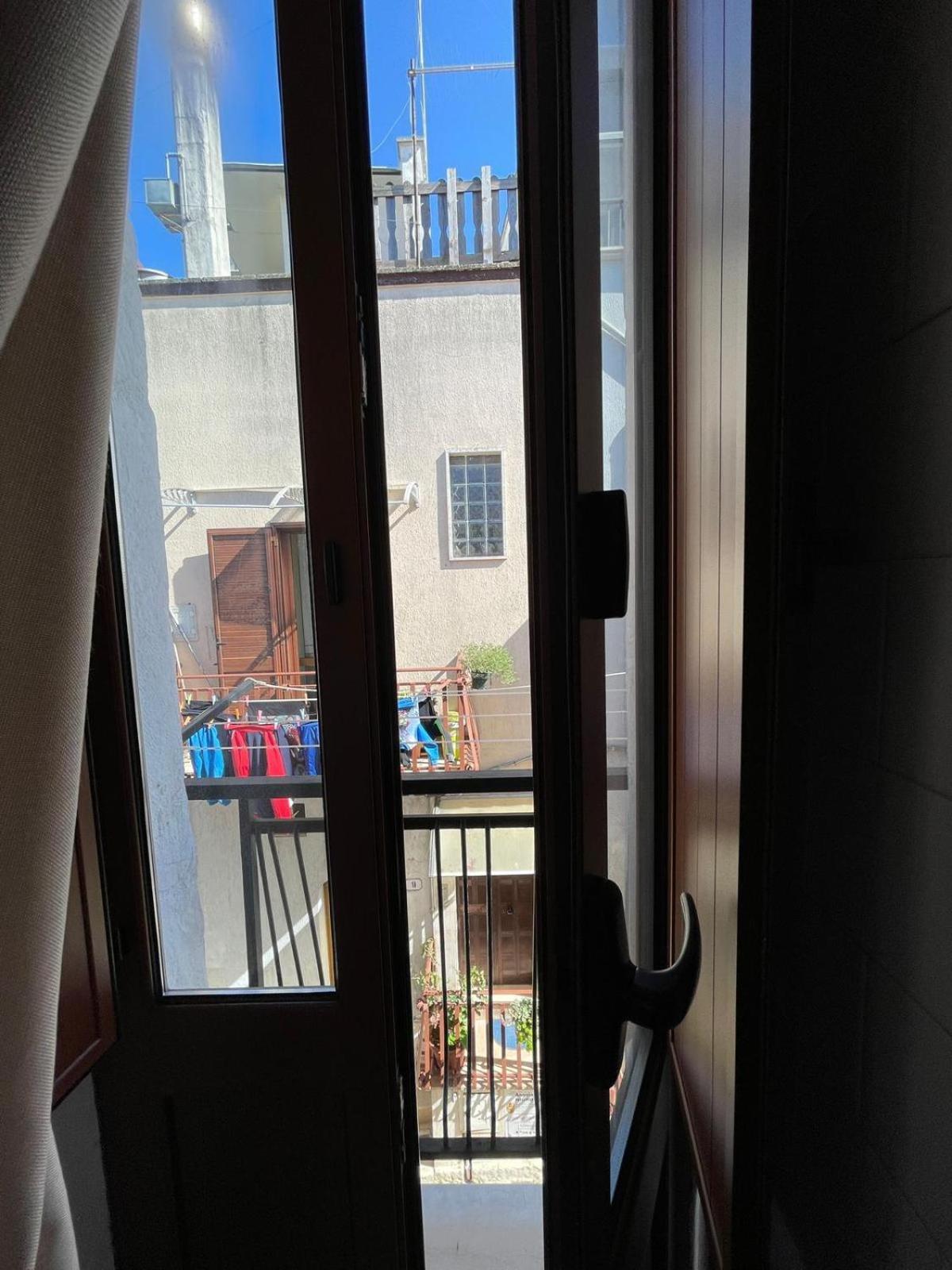 The White Rose Apartment Ceglie Messapica Exterior photo