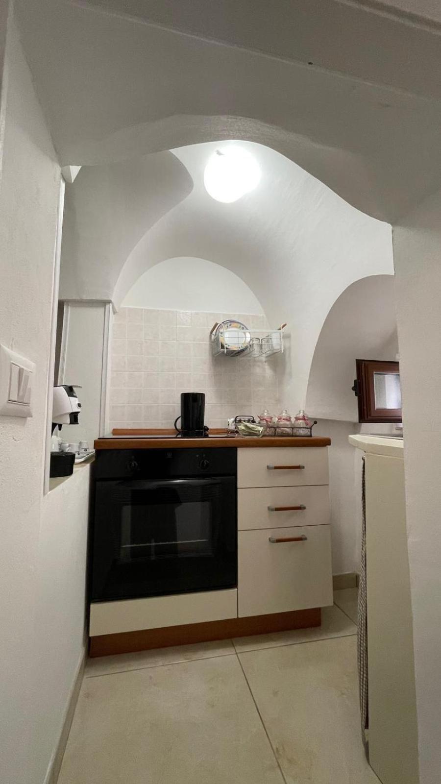 The White Rose Apartment Ceglie Messapica Exterior photo